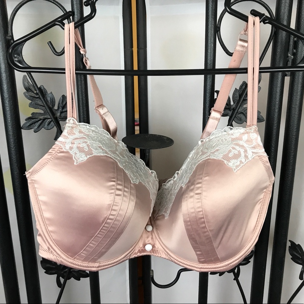 40f parfait pink sweet bra, white accents